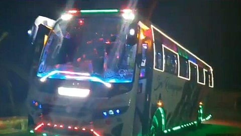 പിടികൂടിയ ബസ്/വിഡിയോ സ്ക്രീൻഷോട്ട്