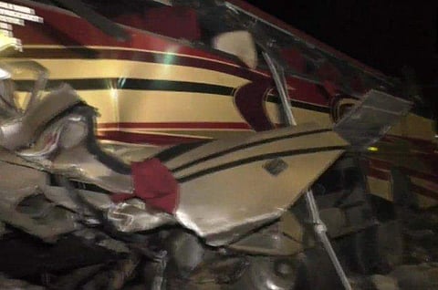 ചിറ്റൂരില്‍ അപകടത്തില്‍പ്പെട്ട് തകര്‍ന്ന ബസ്‌/ഫോട്ടോ: എഎന്‍ഐ