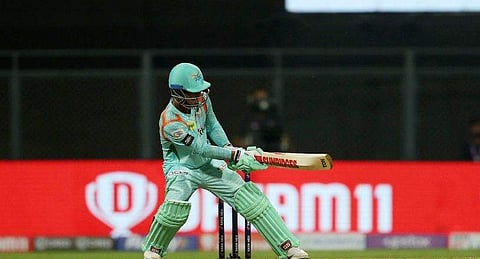 ഗുജറാത്ത് ടൈറ്റന്‍സിന് എതിരെ ആയുഷ് ബദോനിയുടെ ബാറ്റിങ്/ഫോട്ടോ: ട്വിറ്റര്‍