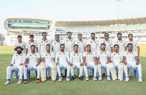 രഞ്ജിയിൽ തിരിച്ചടിച്ച് കേരളം; മധ്യപ്രദേശിനെതിരായ പോരാട്ടം സമനിലയിലേക്ക്; ക്വാർട്ടർ പ്രതീക്ഷ