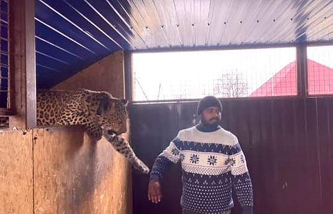 ആന്ധ്രാപ്രദേശ് സ്വദേശിയായ ഡോക്ടര്‍ കുമാര്‍, Image credit : JAGUAR KUMAR TELUGU/Youtube