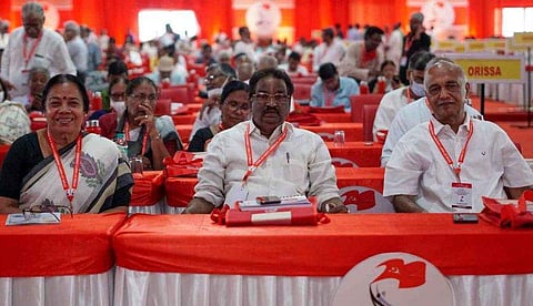 പി കെ ശ്രീമതി, എകെ ബാലൻ, എളമരം കരീം എന്നിവർ പാർട്ടി കോൺ​ഗ്രസിൽ/ ഫെയ്സ്ബുക്ക് ചിത്രം