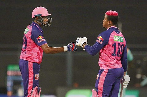 ഹെറ്റ്മയറും അശ്വിനും ക്രീസിൽ /ചിത്രം: പിടിഐ