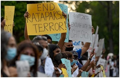 ലങ്കയില്‍ പ്രതിഷേധം തുടരുന്നു/എഎഫ്പി