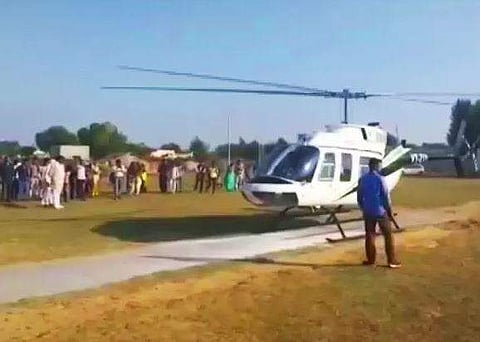 വാടകയ്‌ക്കെടുത്ത ഹെലികോപ്റ്റര്‍