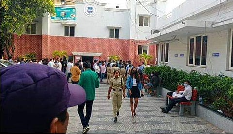 പരിശോധനയില്‍ പൊലീസ് പിടിയിലായവര്‍