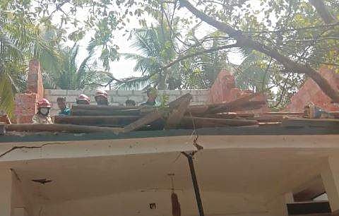 കണ്ണൂരില്‍ തകര്‍ന്നുവീണ വീട്‌