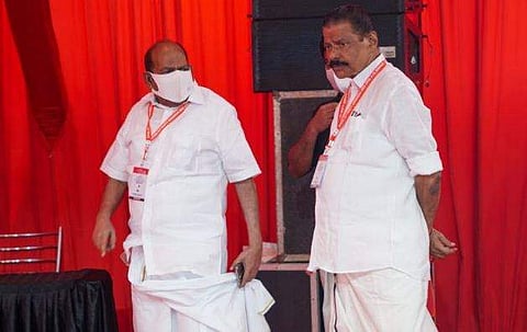 പാര്‍ട്ടി കോണ്‍ഗ്രസ് വേദിയില്‍ എംവി ഗോവിന്ദനൊപ്പം കോടിയേരി