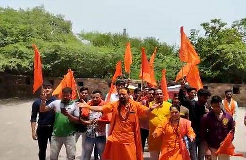 കുത്തബ്മീനാറിന്റെ പേര് മാറ്റണമെന്നാവശ്യപ്പെട്ട് ഹിന്ദുസംഘടനകളുടെ പ്രതിഷേധം