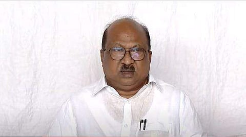 കെ വി തോമസ് മാധ്യമങ്ങളോട് സംസാരിക്കുന്നു/ ടിവി ദൃശ്യം