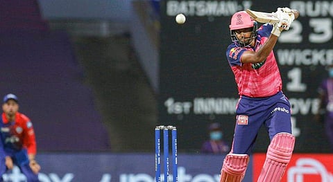 ഡല്‍ഹിക്കെതിരെ ആര്‍ അശ്വിന്റെ ബാറ്റിങ്/ഫോട്ടോ: പിടിഐ