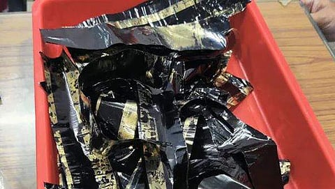 ലാപ്‌ടോപ്പില്‍ ഒളിപ്പിച്ചു കടത്തിയ സ്വര്‍ണം