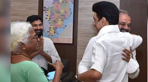 വീഡിയോ സ്‌ക്രീന്‍ഷോട്ട് 