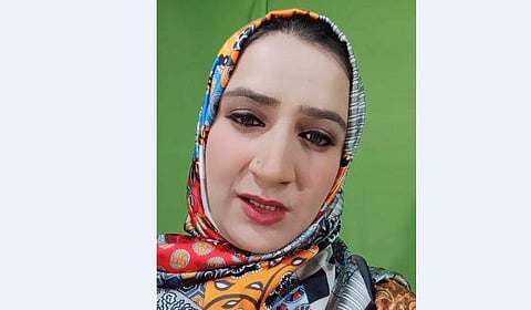 അമ്രീന്‍ ഭട്ട്, ട്വിറ്റര്‍ ചിത്രം