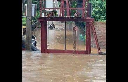 ഗുവാഹത്തി പ്രളയത്തിന്റെ ദൃശ്യം