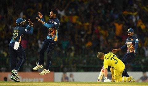 ഡേവിഡ് വാര്‍ണറെ പുറത്താക്കിയ ലങ്കന്‍ താരങ്ങളുടെ ആഘോഷം/ഫോട്ടോ: എഎഫ്പി