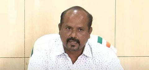 പാസ്റ്ററല്‍ കൗണ്‍സില്‍ സെക്രട്ടറി മാധ്യമങ്ങളോട് സംസാരിക്കുന്നു/ ടിവി ദൃശ്യം