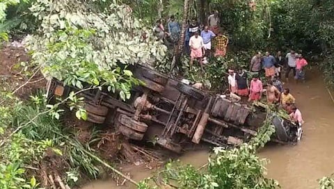 അപകട സ്ഥലത്തുനിന്നുള്ള ദൃശ്യം