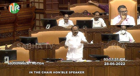 വി ഡി സതീശന്‍ നിയമസഭയില്‍ സംസാരിക്കുന്നു/ സഭ ടിവി