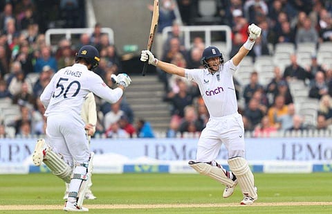 ന്യൂസിലന്‍ഡിന് എതിരെ ജയം പിടിച്ച റൂട്ടിന്റേയും ഫോക്‌സിന്റേയും ആഘോഷം/ഫോട്ടോ: എഎഫ്പി