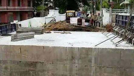 വാഹനാപകടം നടന്ന നിര്‍മ്മാണം പൂര്‍ത്തിയാക്കാത്ത പാലം, ടെലിവിഷന്‍ ദൃശ്യം