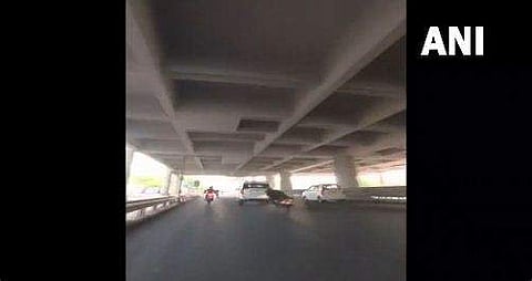 വണ്ടി ഇടിപ്പിച്ചു വീഴ്ത്തുന്ന വിഡിയോ ദൃശ്യം