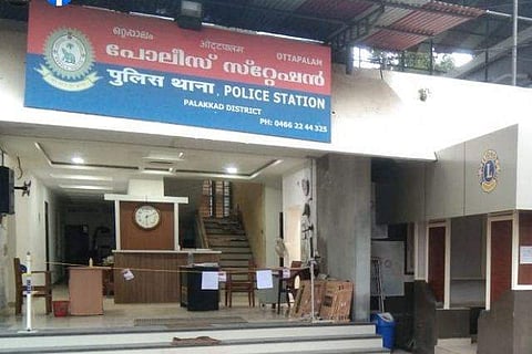 ഒറ്റപ്പാലം പൊലീസ് സ്റ്റേഷന്‍/ഫോട്ടോ: ഫെയ്‌സ്ബുക്ക്‌