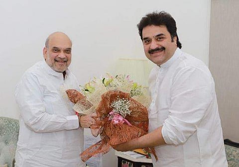 കേന്ദ്ര ആഭ്യന്തരമന്ത്രിക്കൊപ്പം കുല്‍ദീപ് ബിഷ്‌ണോയ്