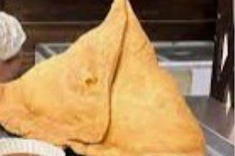 ബാഹുബലി സമൂസ