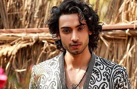 ഡല്‍ഹി മോഡല്‍ ശുഭം മല്‍ഹോത്ര