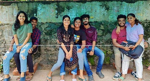 സിഇടി കോളജിലെ വിദ്യാര്‍ഥികളുടെ പ്രതിഷേധം/ ഫേയ്സ്ബുക്ക്