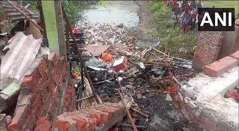 ബിഹാറിൽ പടക്ക നിർമാണശാലയിൽ സ്ഫോടനം; ആറ് മരണം; ഒരു മണിക്കൂർ തുടര്‍ച്ചയായി പൊട്ടിത്തെറി