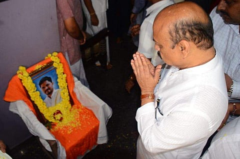 മുഖ്യമന്ത്രി പ്രവീണ്‍ നെട്ടാരുവിന്റെ വീട് സന്ദര്‍ശിച്ചപ്പോള്‍