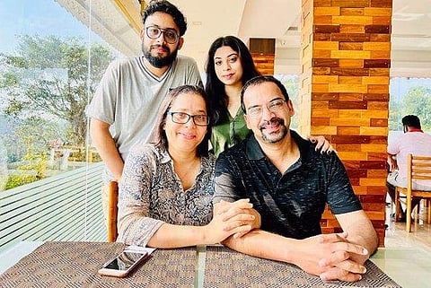 ജാസ്മിൻ ഡേവിഡും കുടുംബവും