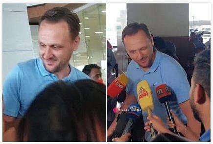 ഇവാന്‍ വുകോമനോവിച്ച് ആരാധകര്‍ക്കൊപ്പം