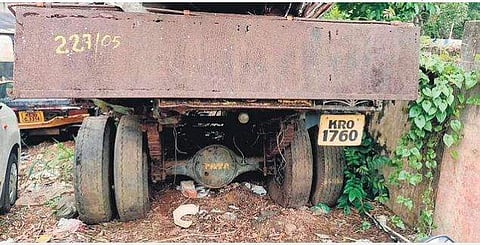 കണിച്ചുകുളങ്ങര കേസില്‍ പെട്ട ലോറി/എക്‌സ്പ്രസ്‌