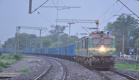 സൂപ്പര്‍ വാസുകി/ട്വിറ്റര്‍