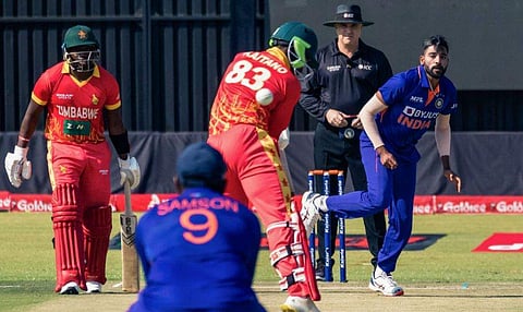 സിംബാബ്‌വെക്കെതിരെ മഹമ്മദ് സിറാജിന്റെ ബൗളിങ്/ഫോട്ടോ: എഎഫ്പി