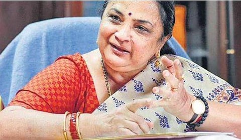 ശാന്തിശ്രീ ധൂലിപ്പുടി പണ്ഡിറ്റ്, എക്‌സ്പ്രസ്‌