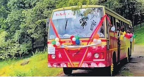 ഹിറ്റായി കെഎസ്ആര്‍ടിസി ബജറ്റ് ടൂറിസം; വരുമാനം 6.5 കോടി കവിഞ്ഞു; ഒരു ലക്ഷത്തിലധികം യാത്രക്കാര്‍