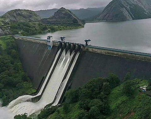 ഇടുക്കി ഡാമില്‍ നിന്നും വെള്ളം പുറത്തേക്ക് ഒഴുക്കുന്നു, ഫയല്‍