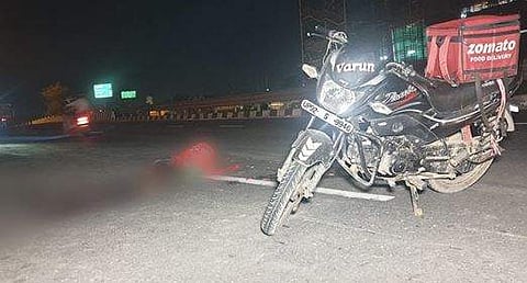 ഫുഡ് ഡെലിവറി ബോയ് അപകടത്തില്‍പ്പെട്ട ബൈക്കിന്റെ ദൃശ്യം, ട്വിറ്റര്‍