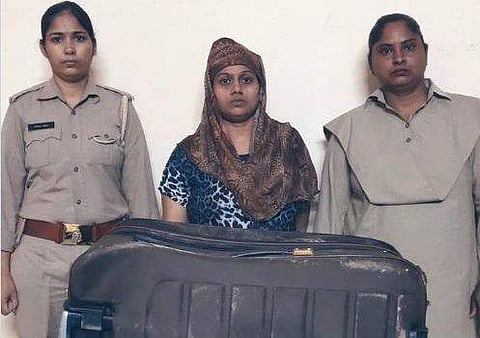 അറസ്റ്റിലായ പ്രീതി ശര്‍മ/ ട്വിറ്റര്‍ ചിത്രം