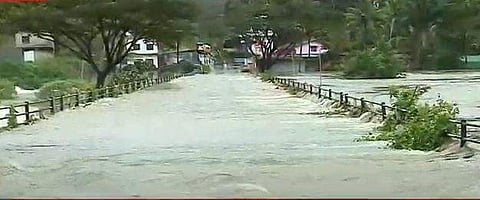 തടിയമ്പാട് ചപ്പാത്ത് കവിഞ്ഞൊഴുകുന്നു/ ടിവി ദൃശ്യം