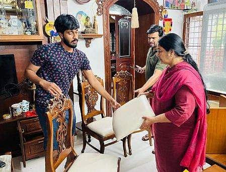 ഉമാ തോമസ് മക്കള്‍ക്കൊപ്പം