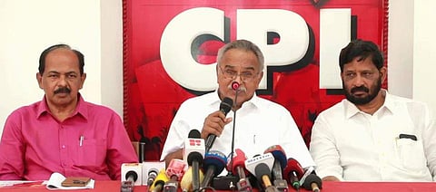 കാനം രാജേന്ദ്രന്‍ മാധ്യമങ്ങളെ കാണുന്നു