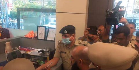 കണ്ണൂരില്‍ പൊലീസിന്റെ റെയ്ഡിന്റെ ദൃശ്യം, സ്‌ക്രീന്‍ഷോട്ട്