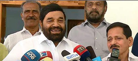 പഴയിടവും വിഎന്‍ വാസവനും മാധ്യമങ്ങളെ കാണുന്നു/വീഡിയോ സ്‌ക്രീന്‍ഷോട്ട്