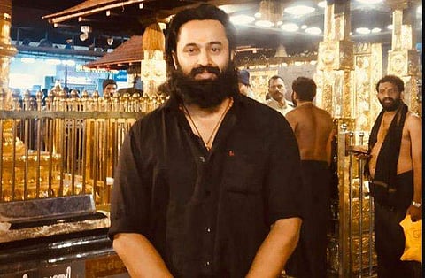 ഉണ്ണി മുകുന്ദൻ ശബരിമലയിൽ/ ചിത്രം; ഫെയ്സ്ബുക്ക്