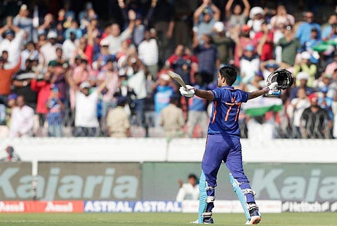 സെഞ്ച്വറി നേടിയ ശുഭ്മാന്‍ ഗില്‍/ ട്വിറ്റര്‍ ബിസിസിഐ